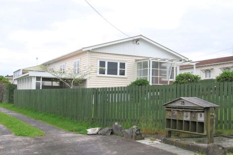 Photo of property in 64 Clayburn Road, Glen Eden, Auckland, 0602