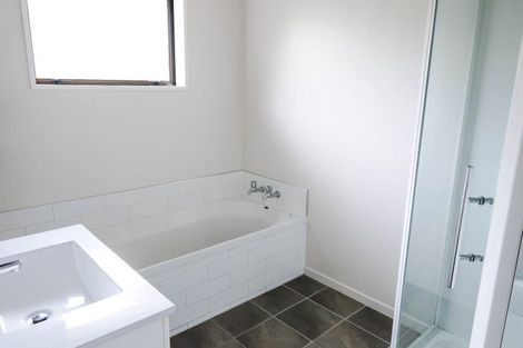 Photo of property in 35 Mitchell Street, Abbotsford, Dunedin, 9018