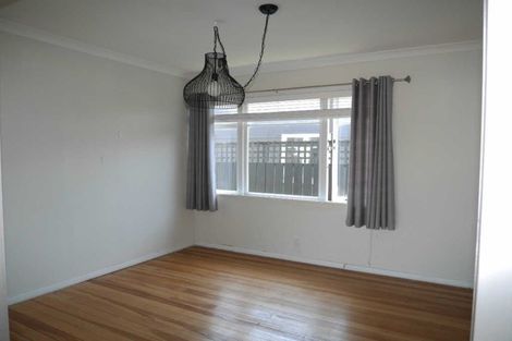 Photo of property in 1 Toru Road, Paraparaumu Beach, Paraparaumu, 5032