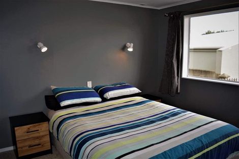 Photo of property in 37 Waterford Drive, Winton, 9720