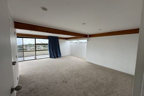 Photo of property in 557 East Coast Road, Browns Bay, Auckland, 0630
