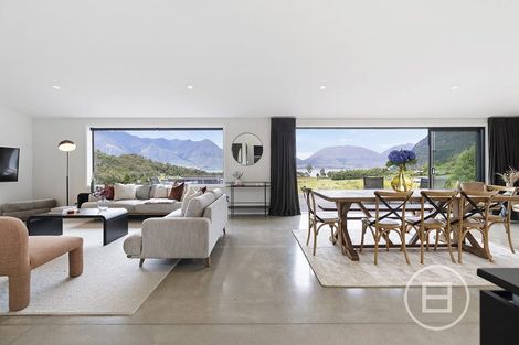 Photo of property in 18 Lookout Drive, Mount Creighton, Queenstown, 9371