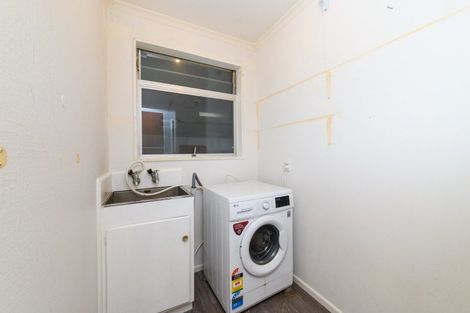 Photo of property in 89 Wikiriwhi Crescent, Awapuni, Palmerston North, 4412