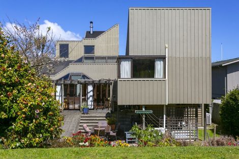 Photo of property in 114 Taupo View Road, Taupo, 3330
