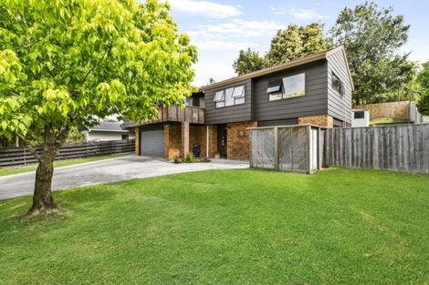 Photo of property in 20 Sandiacre Way, Browns Bay, Auckland, 0630