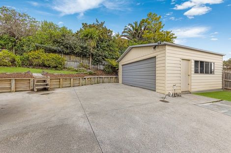 Photo of property in 10 Glucina Place, Glen Eden, Auckland, 0602