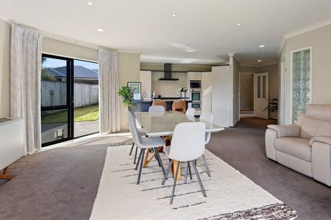 Photo of property in 7 Datum Way, Paraparaumu, 5032