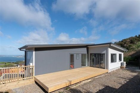 Photo of property in 7a Grumman Lane, Newlands, Wellington, 6037