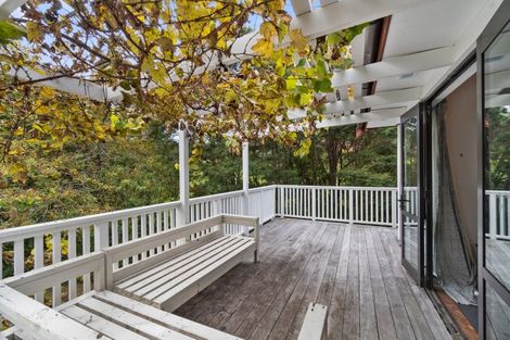 Photo of property in 140 Shaw Road, Oratia, Auckland, 0604
