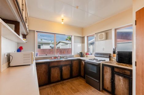 Photo of property in 37 Robinson Crescent, Tamatea, Napier, 4112