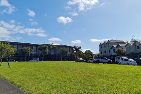 Photo of property in 15 Opito Way, East Tamaki, Auckland, 2013