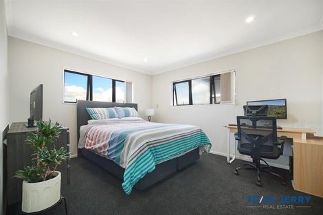 Photo of property in 28b Estuary Road, Weymouth, Auckland, 2103