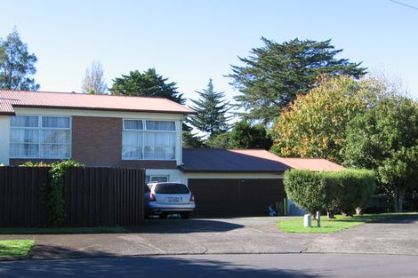 Photo of property in 12 Roseburn Place, Pakuranga, Auckland, 2010
