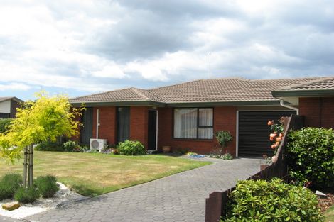 Photo of property in 2/12 Nepal Place, Burnside, Christchurch, 8053
