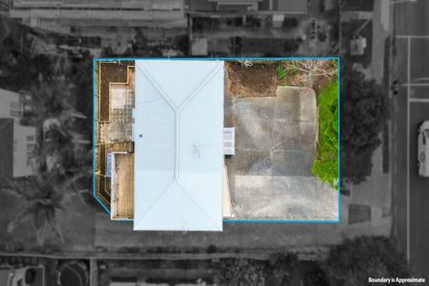 Photo of property in 77 Macleans Road, Bucklands Beach, Auckland, 2014