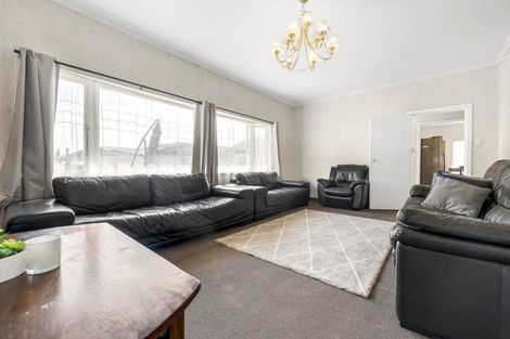 Photo of property in 3b Fulton Crescent, Otara, Auckland, 2023