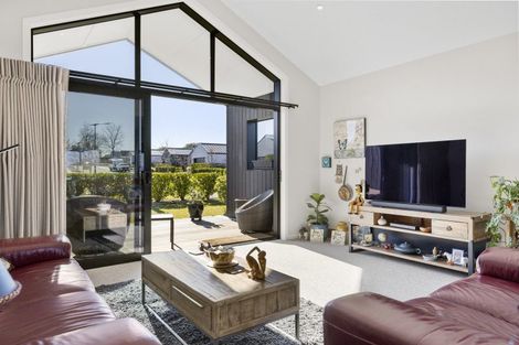 Photo of property in 6 Sorrento Drive, Rangatira Park, Taupo, 3330