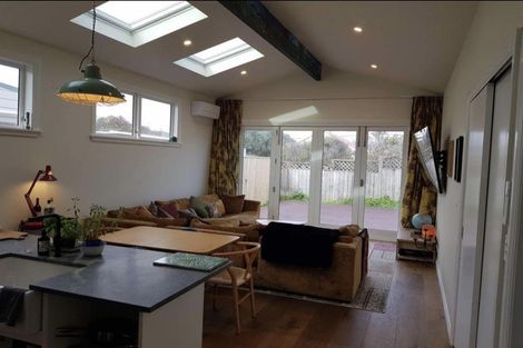 Photo of property in 89 Ross Street, Lyall Bay, Wellington, 6022