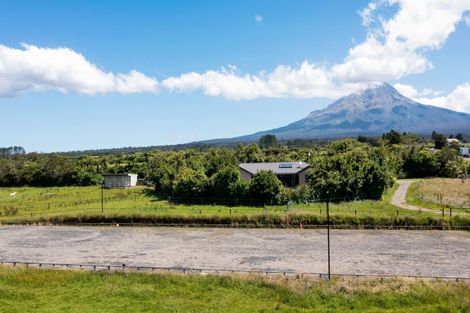 Photo of property in 1955 Egmont Road, Kaimiro, Inglewood, 4386