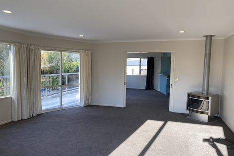 Photo of property in 3 Willow Dell, Westmorland, Christchurch, 8025