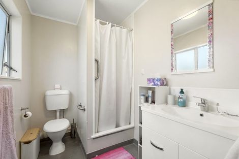 Photo of property in 49 Bay Street, Red Beach, 0932