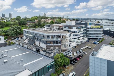 Photo of property in 23 Hargreaves Street, Mount Cook, Wellington, 6021