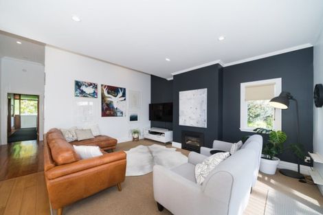 Photo of property in 15 Douglas Street, West End, Palmerston North, 4412