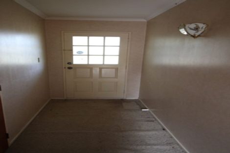 Photo of property in 2 Caroline Crescent, Highbury, Palmerston North, 4412