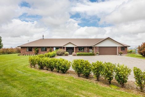 Photo of property in 707 Aranui Road, Kairanga, Palmerston North, 4475