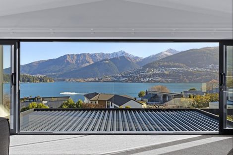 Photo of property in 513 Peninsula Road, Kelvin Heights, Queenstown, 9300