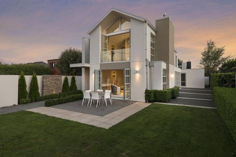 Photo of property in 72 Wai-iti Terrace, Bryndwr, Christchurch, 8052