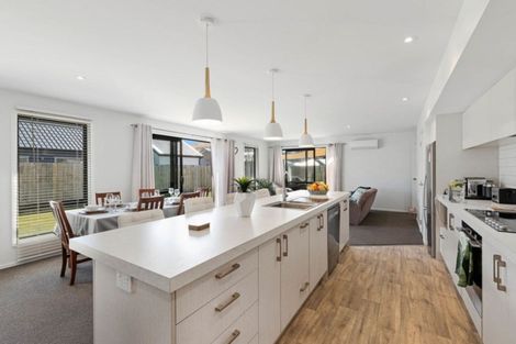 Photo of property in 22 Regent Street, Devonport, Auckland, 0624