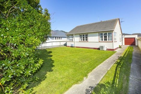Photo of property in 51 Chapman Crescent, Naenae, Lower Hutt, 5011