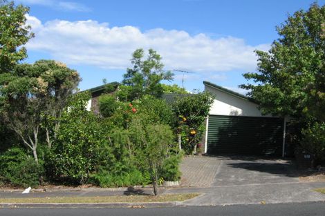 Photo of property in 127 Oaktree Avenue, Browns Bay, Auckland, 0630
