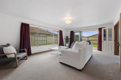 Photo of property in 5 Shire Place, Papamoa Beach, Papamoa, 3118