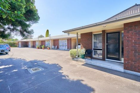Photo of property in 203 Fitzherbert Avenue, West End, Palmerston North, 4410