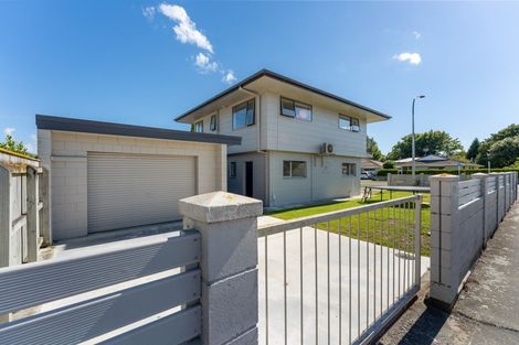 Photo of property in 417 College Street, Hokowhitu, Palmerston North, 4410