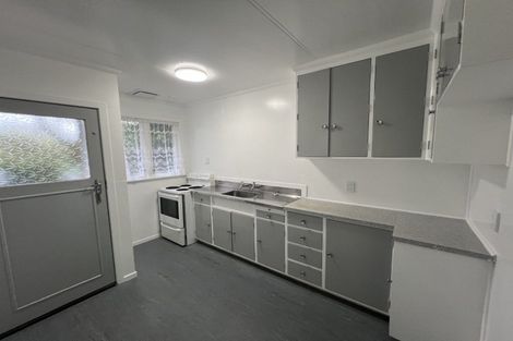 Photo of property in 121 Fitzherbert Avenue, West End, Palmerston North, 4410