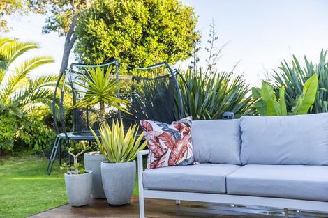 Photo of property in 301 Te Moana Road, Waikanae, 5036