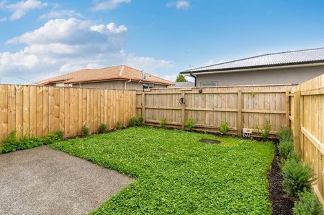 Photo of property in 5/20 Ballinger Place, Carterton, 5713