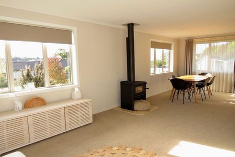 Photo of property in 10 Catherine Road, Mapua, 7005