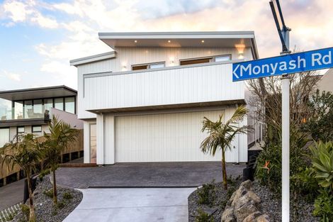 Photo of property in 23a Monyash Road, Manly, Whangaparaoa, 0930