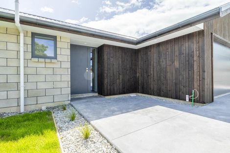 Photo of property in 114 Severn Street, Clifton, Invercargill, 9812