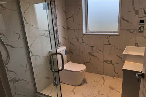 Photo of property in 37 Hikuawa Road, Flat Bush, Auckland, 2019