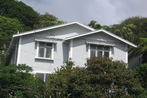 Photo of property in 77 Todman Street, Brooklyn, Wellington, 6021