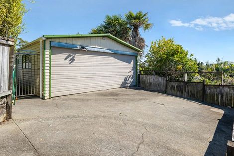 Photo of property in 93 Wade River Road, Stanmore Bay, Whangaparaoa, 0932