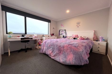 Photo of property in 8 Balmerino Lane, Wallaceville, Upper Hutt, 5018