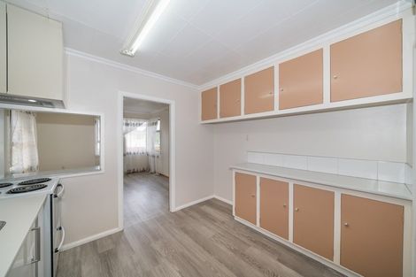 Photo of property in 1 Austin Place, Awapuni, Palmerston North, 4412