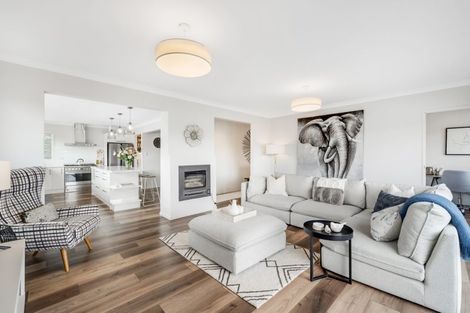 Photo of property in 19 Clovelly Road, Bucklands Beach, Auckland, 2012