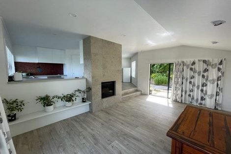 Photo of property in 2/32 Bevyn Street, Castor Bay, Auckland, 0620